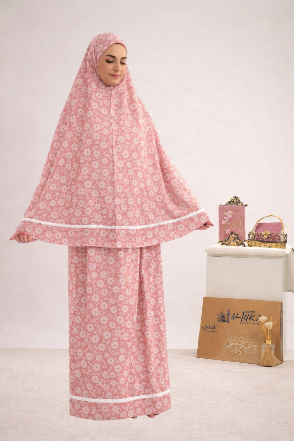 Women Prayer Set "Cloudy Floral"