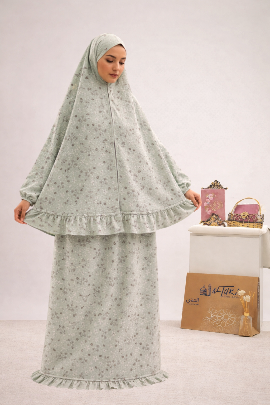 Women Prayer Set with Sleeves "Wild Flower"