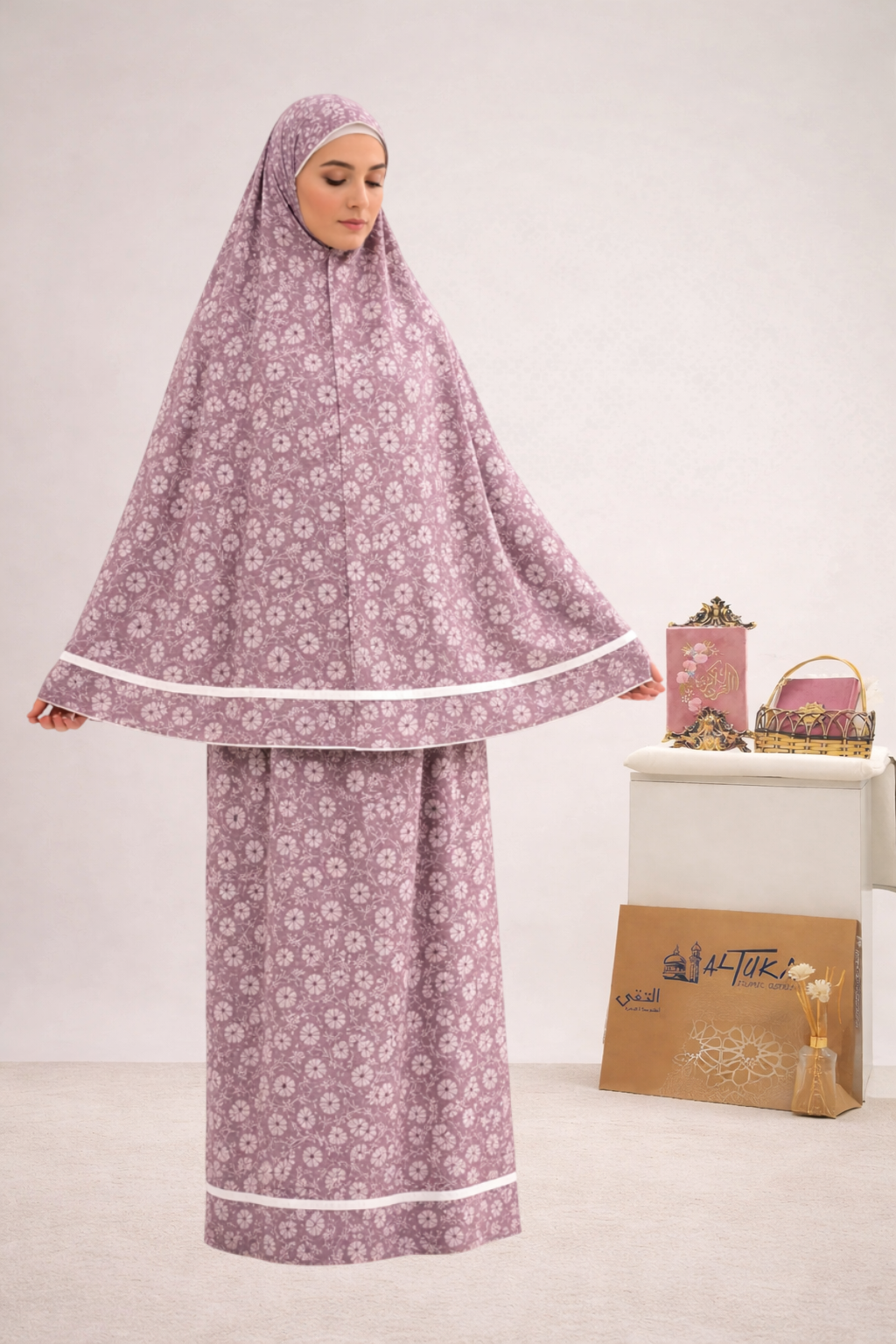 Women Prayer Set "Cloudy Floral"