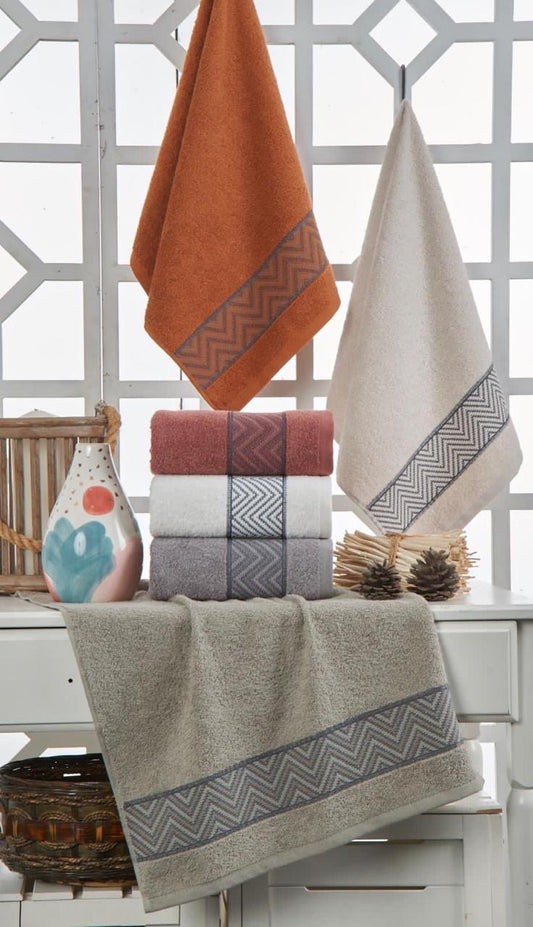 Geometric Zigzag Jacquard Towel - Purry