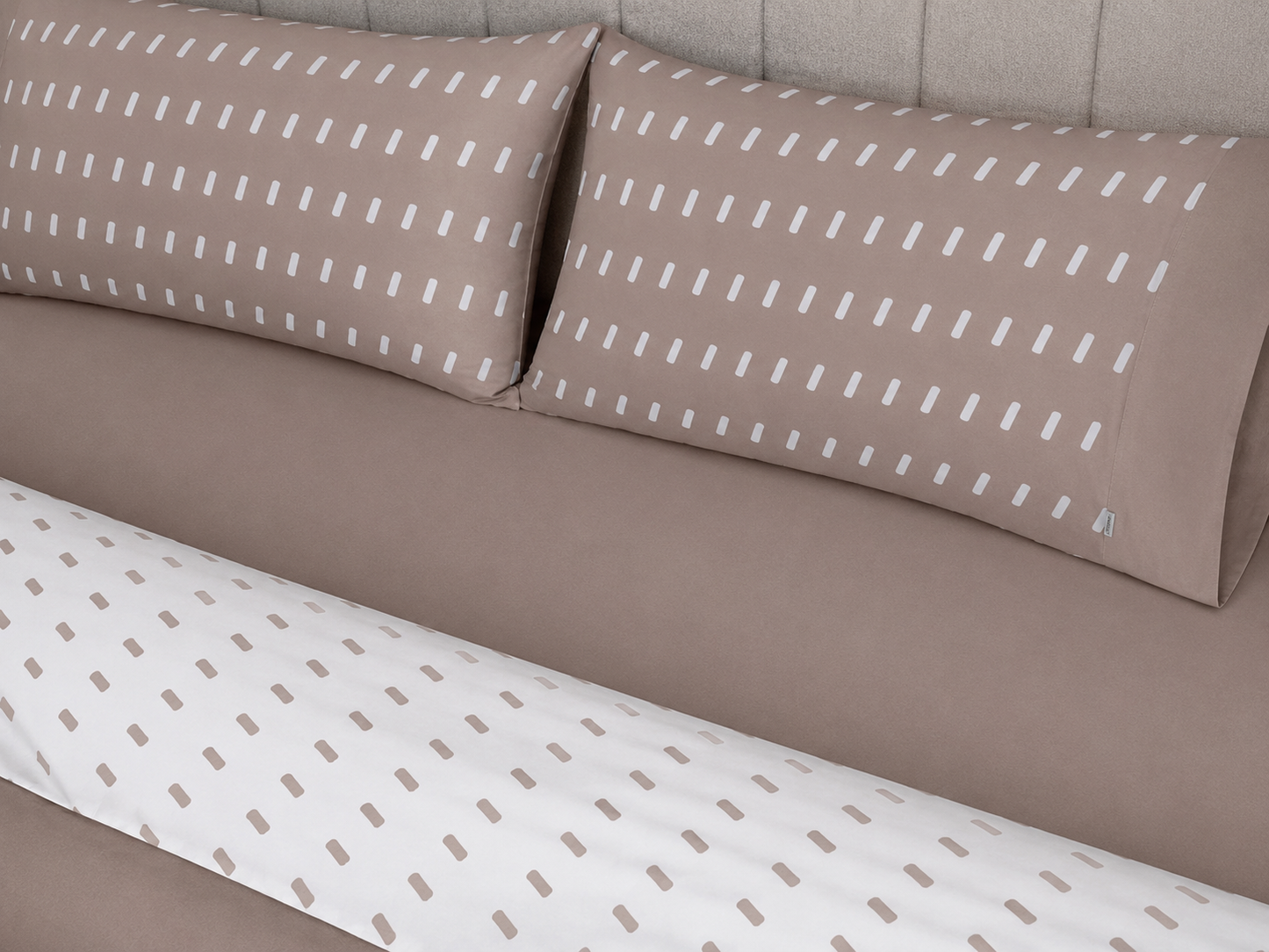 Sprinkle Print Double Fitted Sheet - Cannon